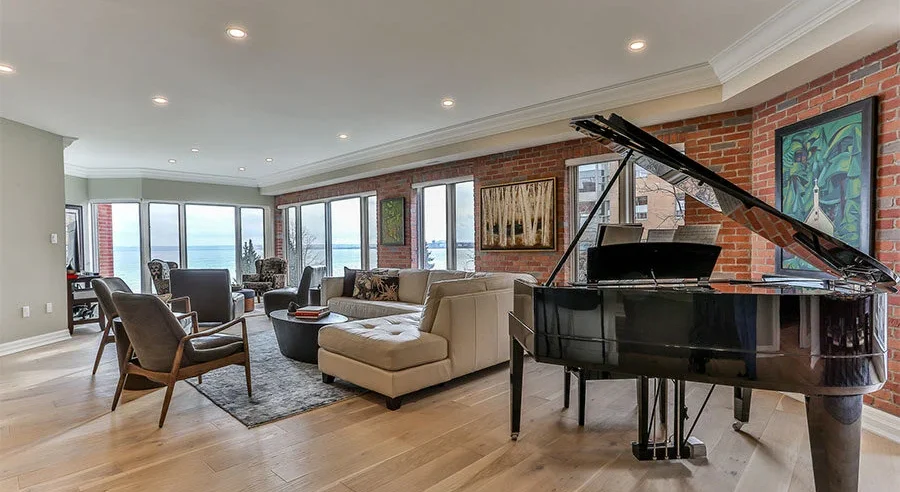 Luxury Lakeshore Condo 900x600px e1757351090837