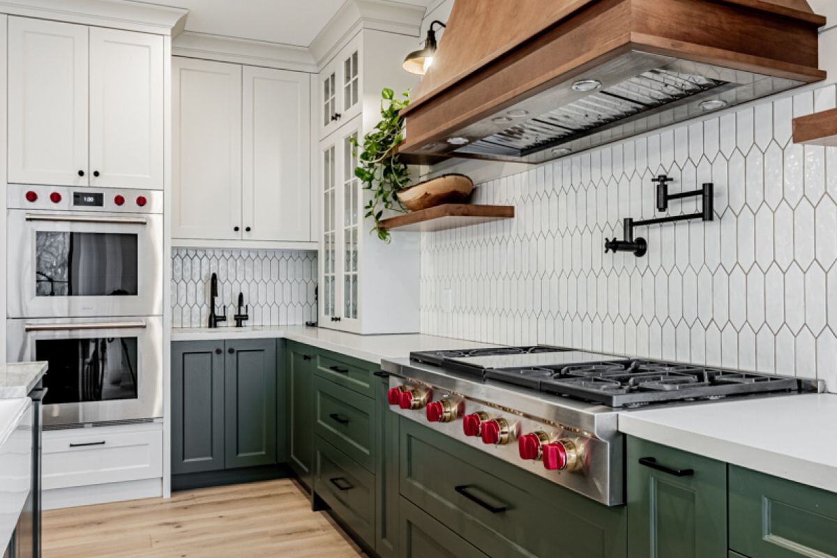 Waterdown Custom Home anilllllll10