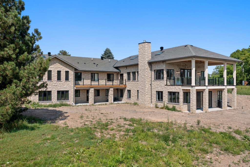 1524 Gore Rd © APi360 Web 076 1